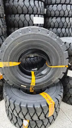 Pneu 7.00x12 pneumático Gripmaster radial, foto 1